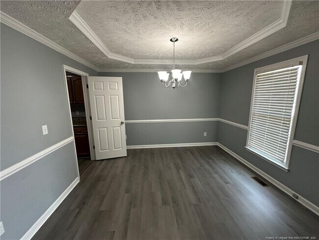 Building Photo - 3521 Harrisburg Dr