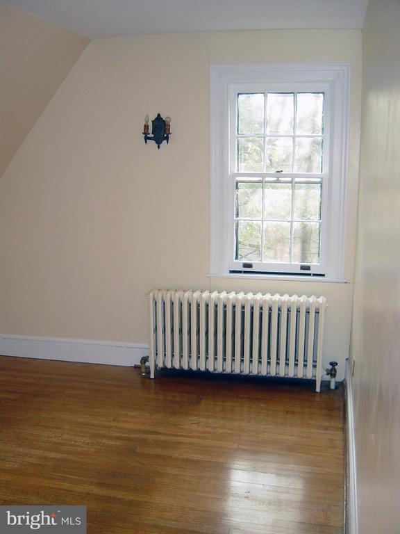 Building Photo - 4602 De Russey Pkwy