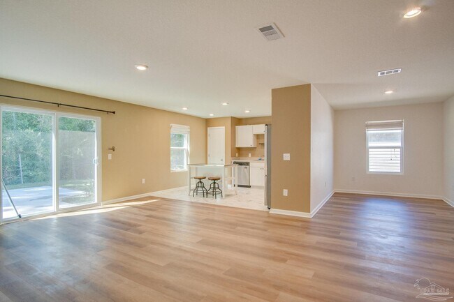 Building Photo - 7809 Maxton Rd