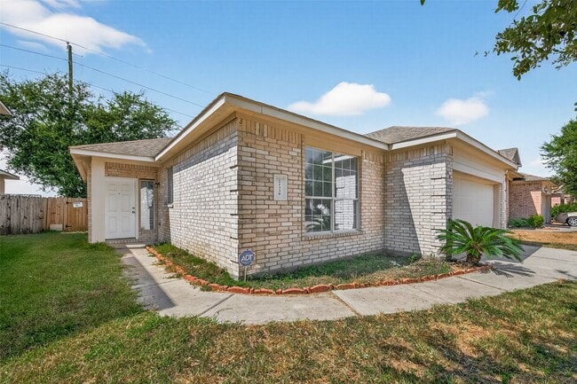 Building Photo - 21339 Bella Jess Dr