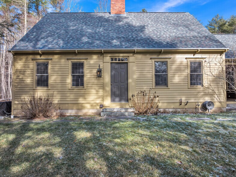 Building Photo - 73 Champeaux Rd