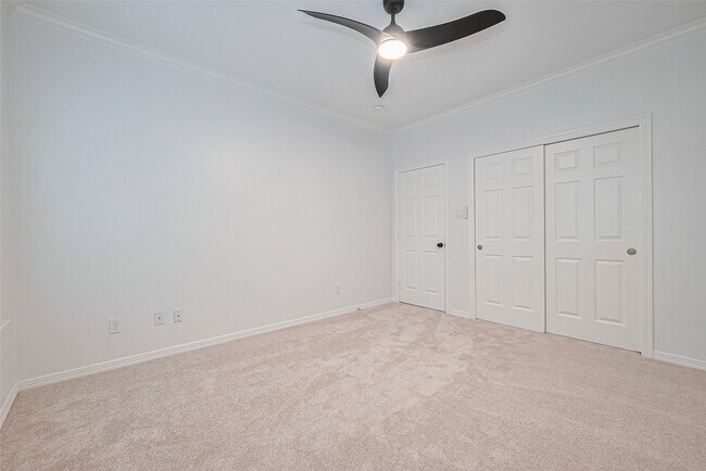 Building Photo - 1514 Olive Park