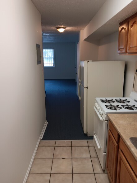 Building Photo - 4223 Brooks St NE