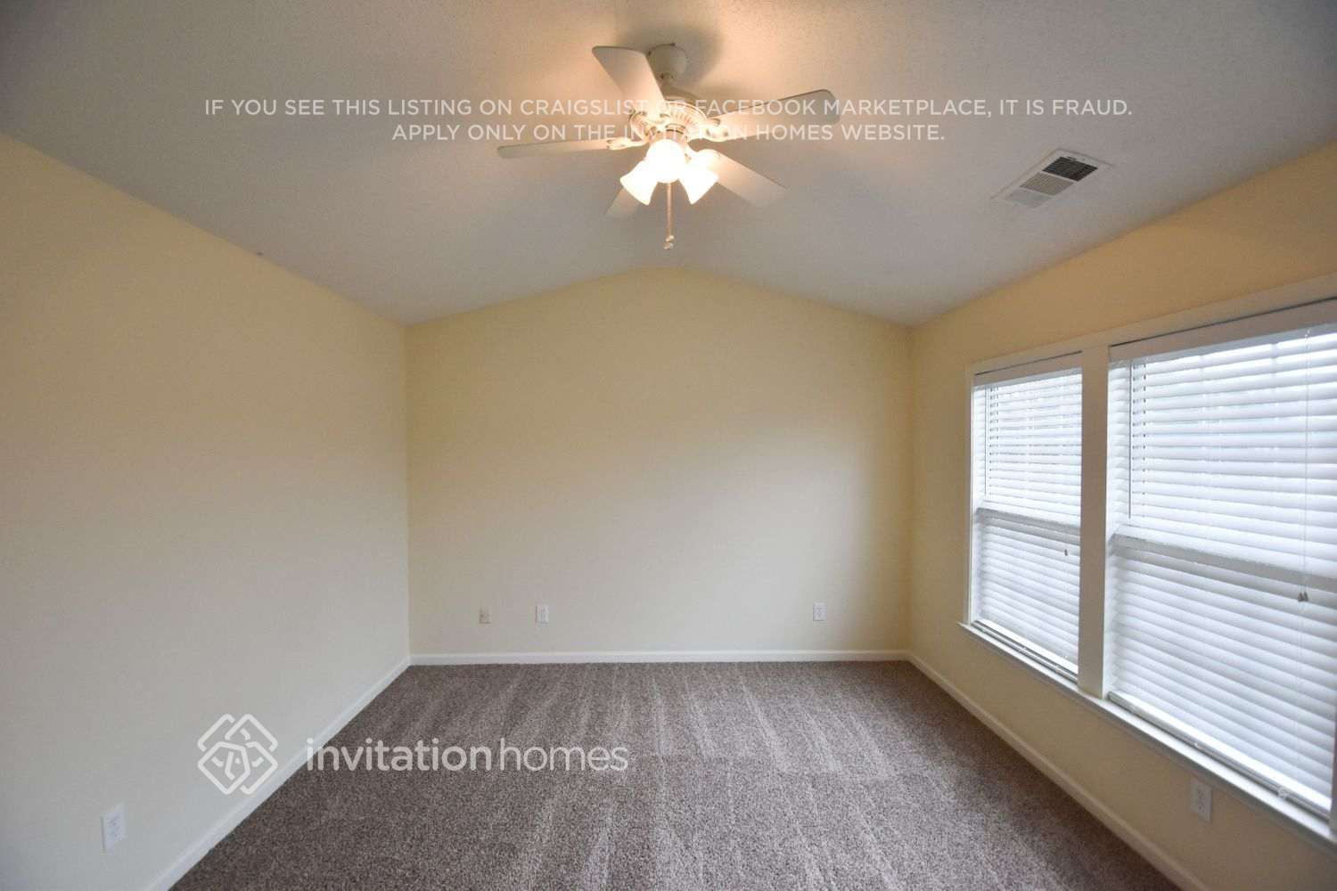 Building Photo - 1615 Heyford Cir NW