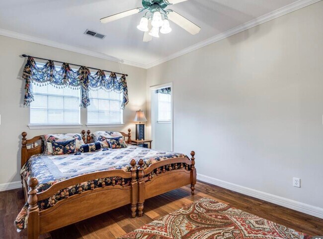 Building Photo - 16107 Wimbledon Forest Dr