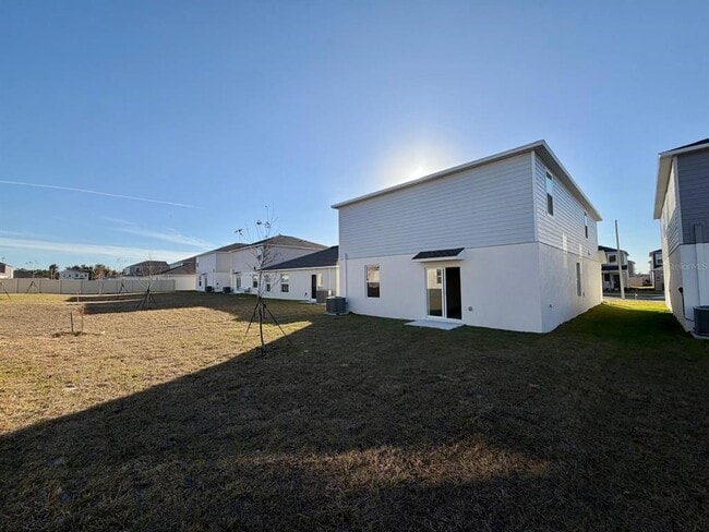 Building Photo - 1547 Jessica Blvd