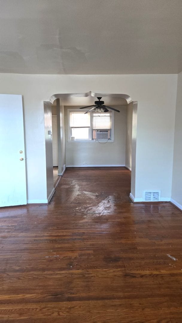Building Photo - Spacious 4-Bedroom Home in Olney with Park...