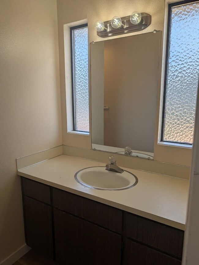 Building Photo - 376 Reservoir Dr