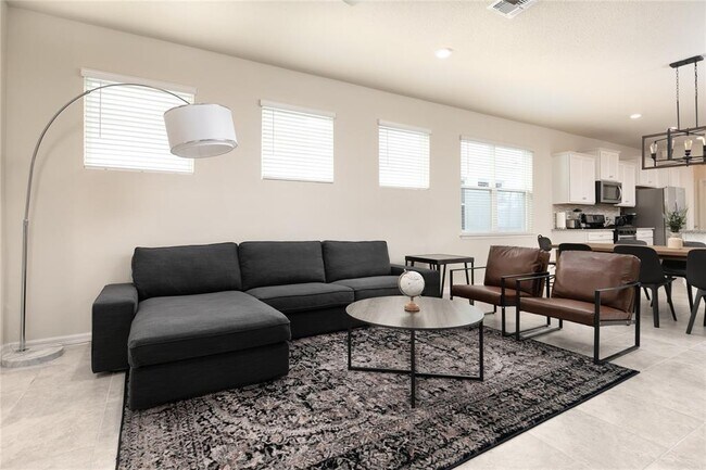 Building Photo - 7328 Oakmoss Loop