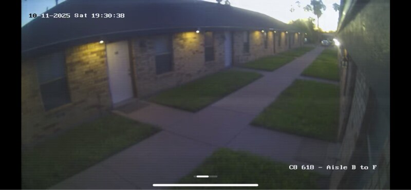 Building Photo - 618 San Antonio Ave