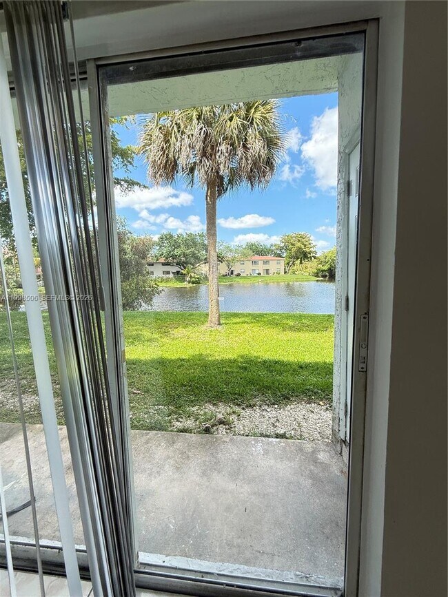 Building Photo - 4295 NW 114th Terrace