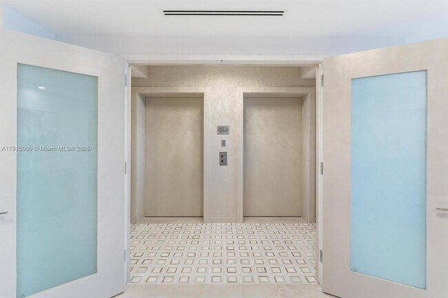 Building Photo - 3200 N Ocean Blvd