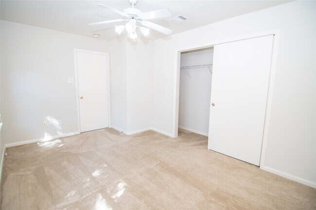 Building Photo - 25914 Chapman Falls Dr