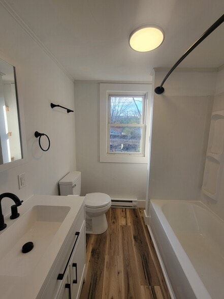 Building Photo - 74 Blocker St