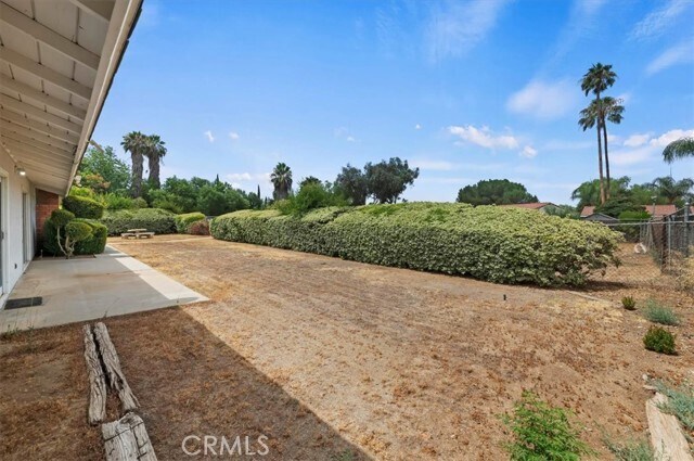 Building Photo - 15833 Ridgeway Ave