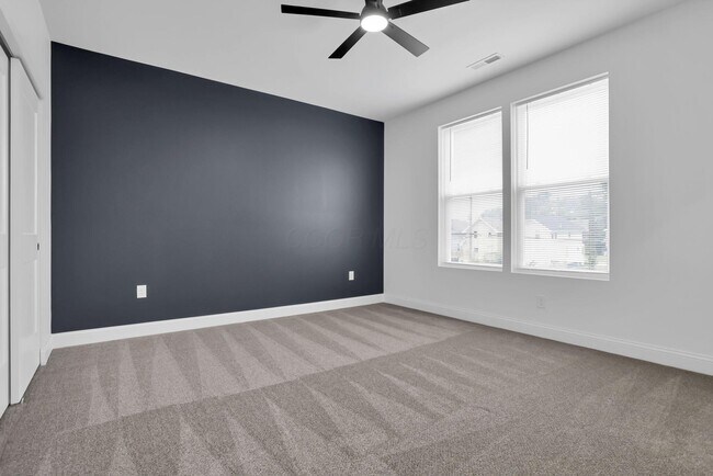 Building Photo - 901 Miller Ave