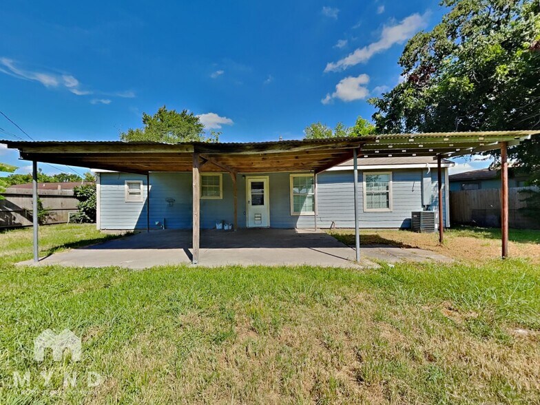 Building Photo - 305 Sherbrook Ct