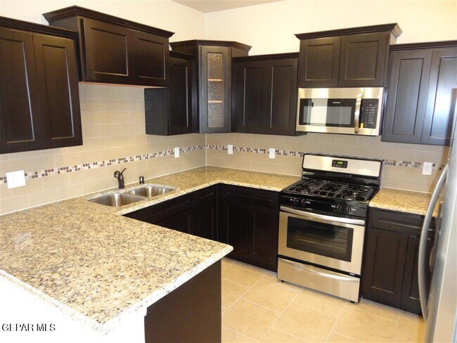 Building Photo - 14254 Earl Chokiski