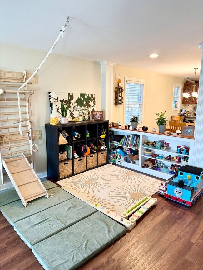 Building Photo - Charming 3BR House in Richmond