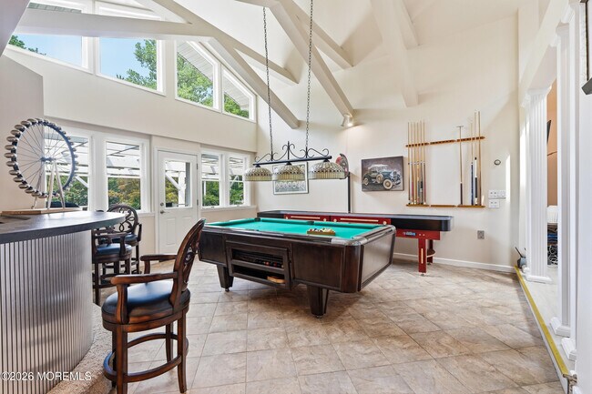 Building Photo - 470 Monmouth Pl