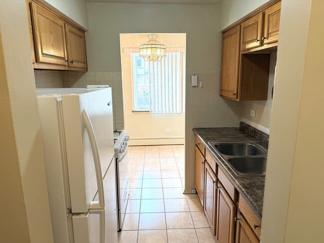 Building Photo - 8440 Skokie Blvd