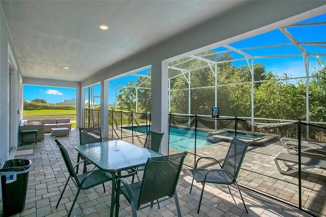 Building Photo - 8800 Interlocking Ct