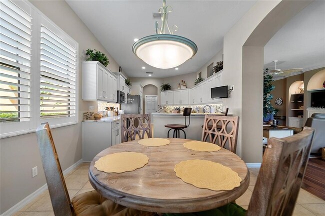 Building Photo - 5175 Cantabria Crest