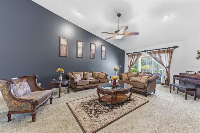 Building Photo - 6513 Thoroughbred Loop