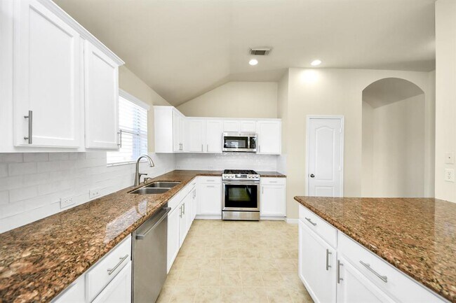 Building Photo - 21927 Citrus Grove Ct