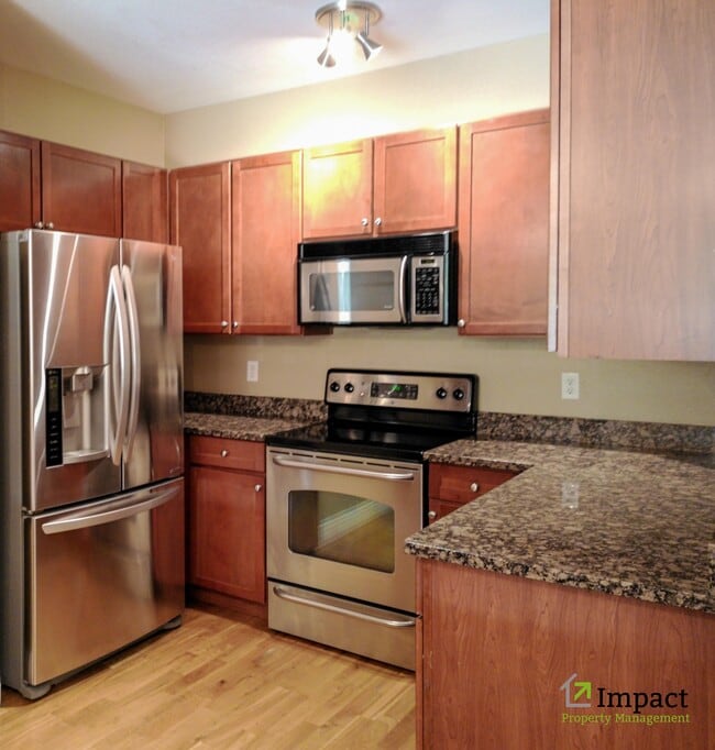 Primary Photo - 9059 E Panorama Cir