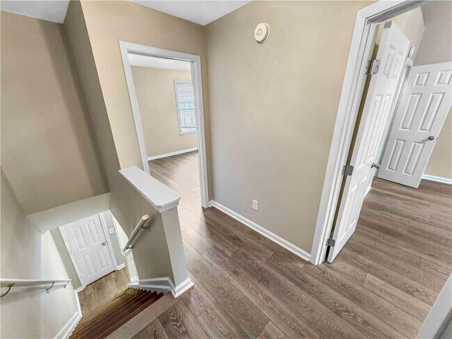 Building Photo - 3575 Kennesaw Station Dr