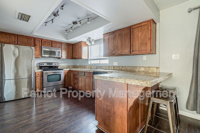 Building Photo - 8331 E Thomas Rd