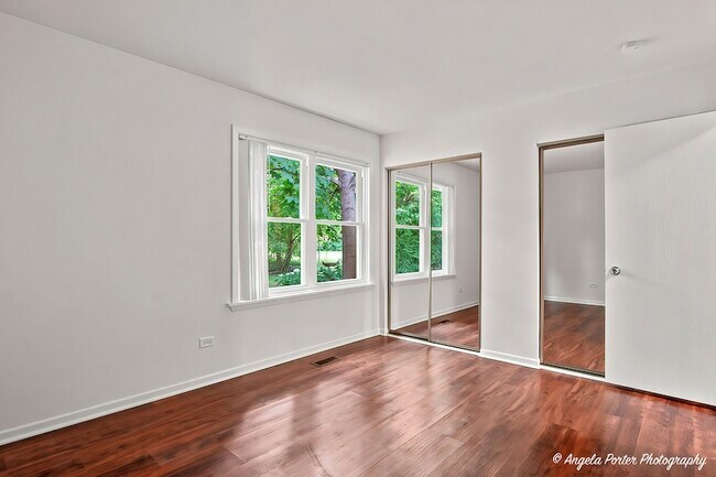 Building Photo - 3287 Medford Ct