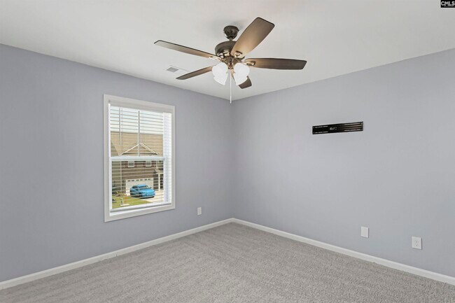 Building Photo - 728 Bustling Br Ln