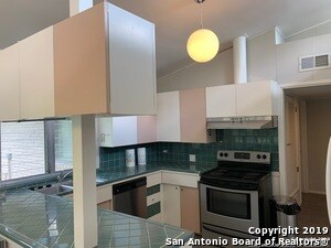 Building Photo - 303 Rilla Vista Dr