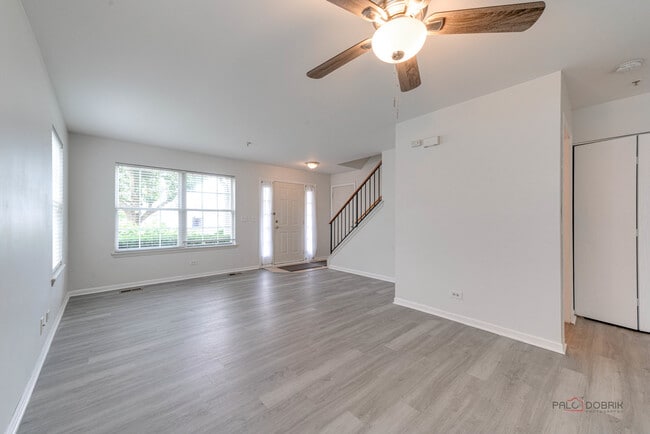 Building Photo - 1257 Orleans Dr