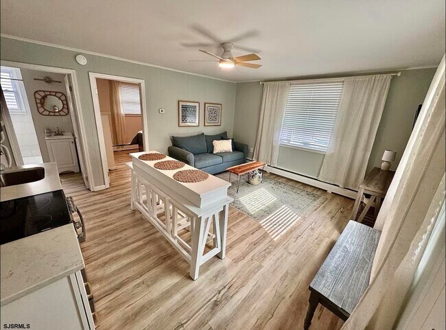 Building Photo - 512 W Brigantine Ave