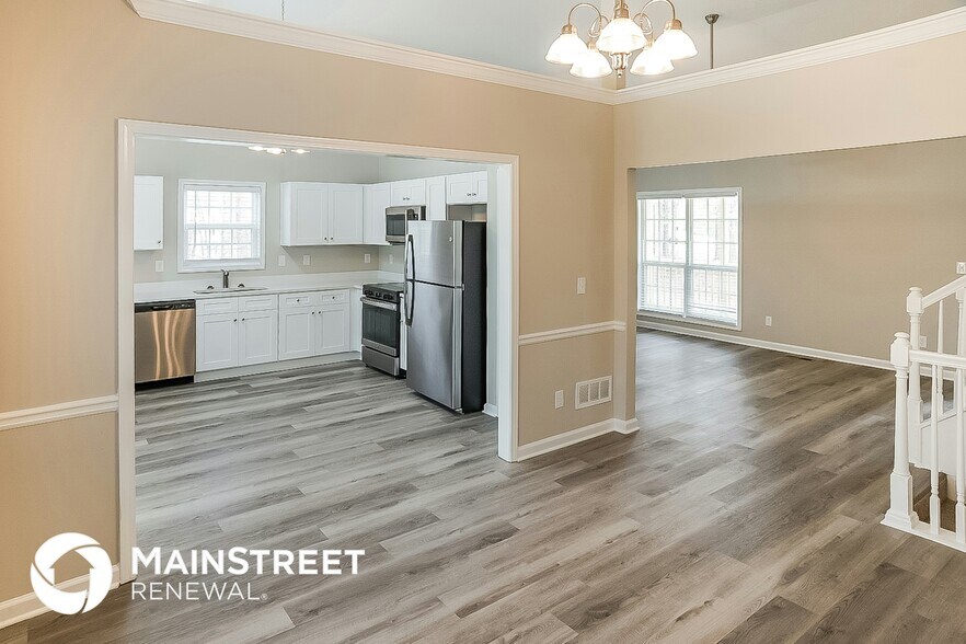 Building Photo - 100 Creekside Cir