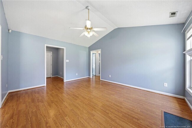 Building Photo - 111 Hobson Ct