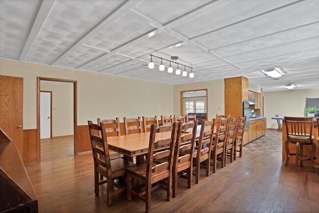 Building Photo - 14301 County Rd 511