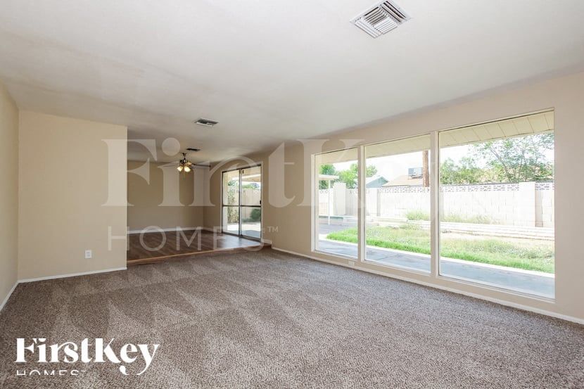 Building Photo - 3826 W Griswold Rd