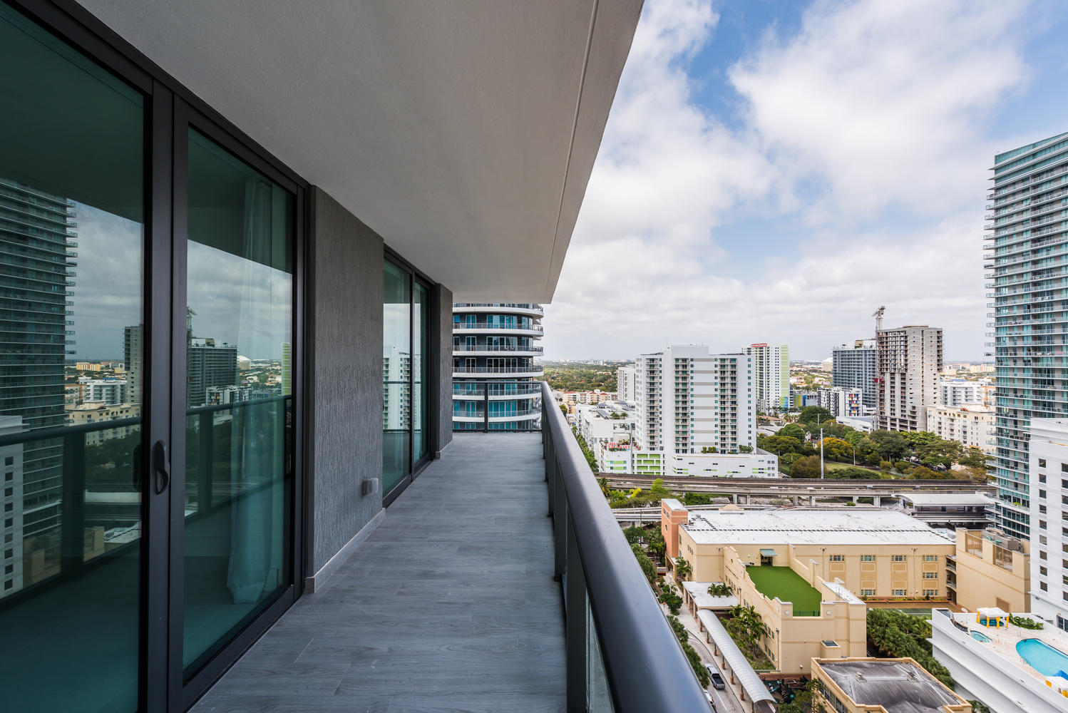 Building Photo - 1300 S Miami Ave
