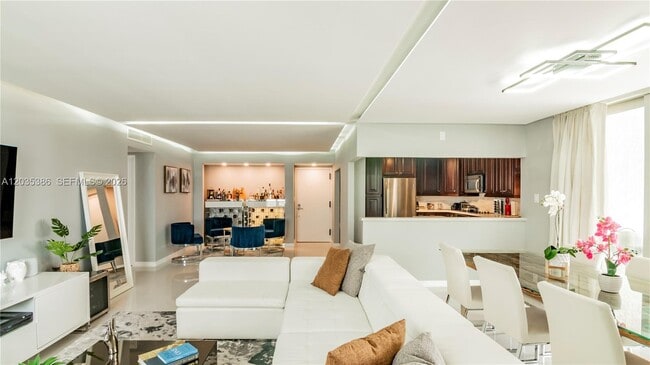 Building Photo - 5750 Collins Ave