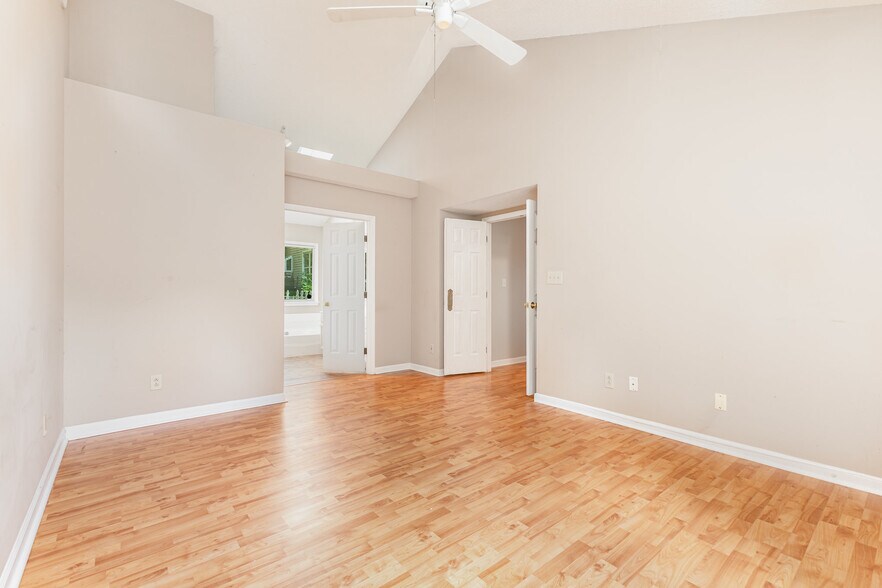 Building Photo - 8712 Canter Post Dr