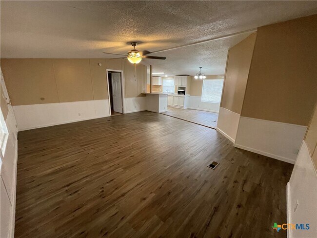 Building Photo - 629 Buck Trail