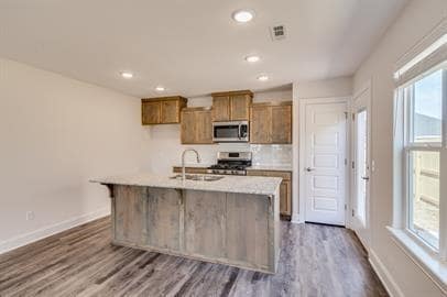 Building Photo - 3801 Linwood St