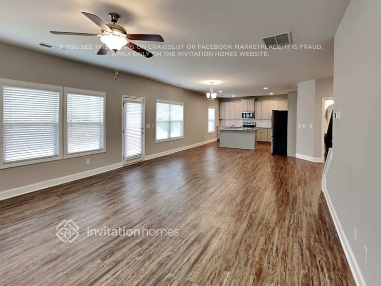 Building Photo - 56 Oak Point Ct