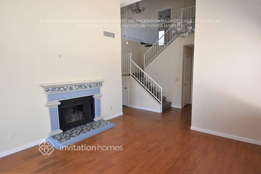 Building Photo - 1961 E Rosemonte Dr