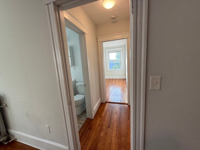 Building Photo - 1669 Commonwealth Ave