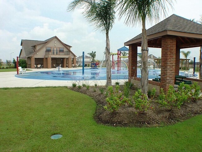 Building Photo - 25826 Chapman Falls Dr